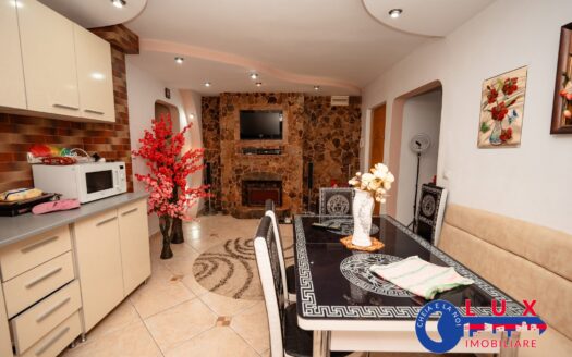 ID 3656 APARTAMENT 3 CAMERE DE VÂNZARE – CARTIER C5