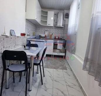 ID 526 Apartament 2 camere la casă – DE ÎNCHIRIAT