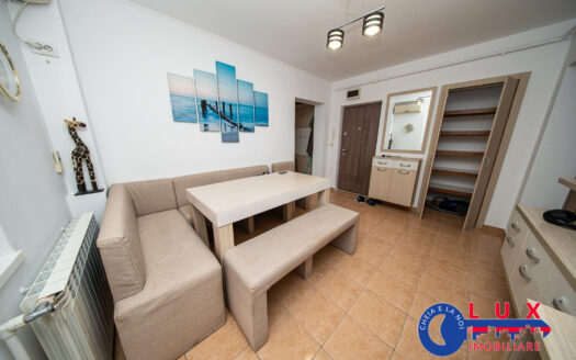 ID 645 Apartament 3 camere – DE INCHIRIAT