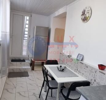 ID 526 Apartament 2 camere la casă – DE ÎNCHIRIAT