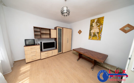 ID 9528 Casa DE INCHIRIAT