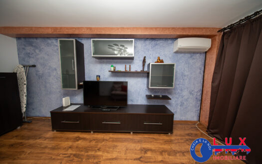 ID 343 Apartament cu 3 camere # INCHIRIERE!!!