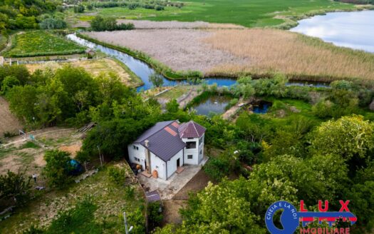 ID 6689 EXCLUSIVITATE Casă cu vedere la Lacul Somova!