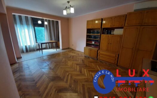  ID 3434 Apartament 3 camere de vanzare *ULTRACENTRAL