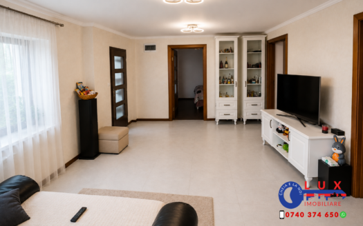 ID 6658 Casă modernă cu foișor și garaj