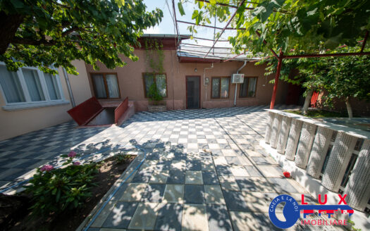 ID 6764 DE VANZARE – Casa ULTRACENTRALA