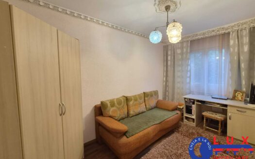 ID 3636 Apartament 3 camere in Cartier Vest DE VANZARE