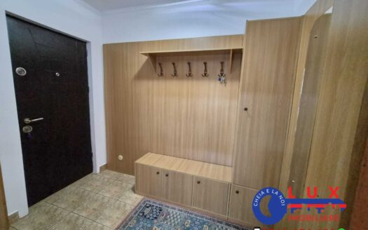 ID 670 DE ÎNCHIRIAT: APARTAMENT 3 CAMERE | Strada Victoriei