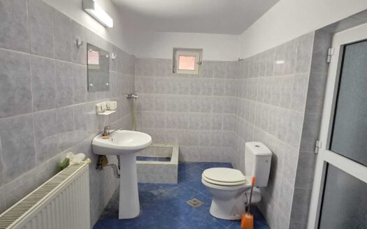 ID 9520 DE ÎNCHIRIAT: CASĂ SPAȚIOASĂ P+M | 6 Camere (Capacitate până la 15 persoane) | Ultracentral