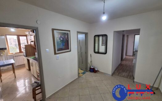 ID 675 DE ÎNCHIRIAT: APARTAMENT 4 CAMERE LA SUPER PREȚ